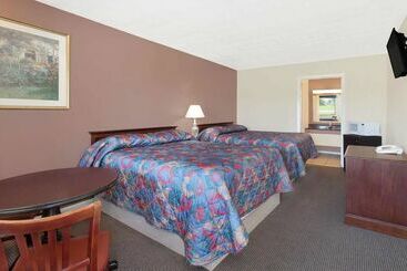 هتل Imperial Inn Grand Blanc