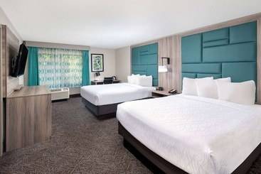 هتل La Quinta Inn By Wyndham Pigeon Forgedollywood