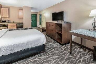 هتل La Quinta By Wyndham Belgrade Bozeman Airport
