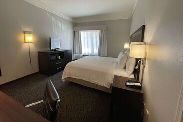 هتل Spark By Hilton Houston West Clay Road