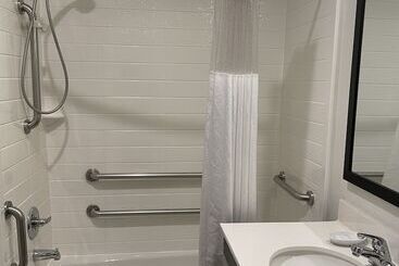هتل Spark By Hilton Houston West Clay Road