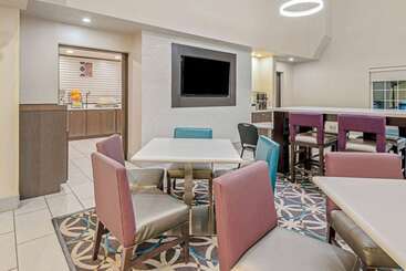 هتل La Quinta By Wyndham North Orem