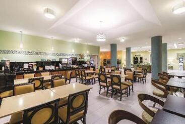 هتل La Quinta Inn & Suites By Wyndham Pharr Rgv Medical Center