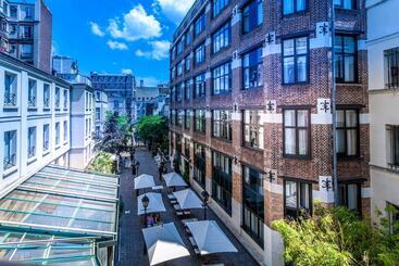 هتل Les Jardins Du Marais