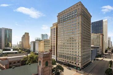 Magnolia Hotel Houston, A Tribute Portfolio
