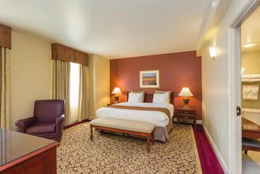 Marcus Whitman Hotel And Conference Center