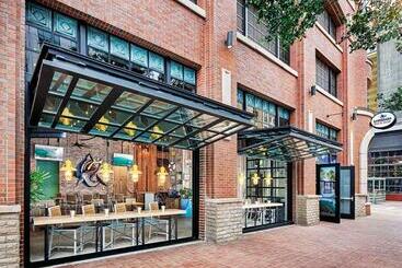 Margaritaville Hotel San Diego Gaslamp Quarter