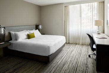 هتل Marriott Cincinnati Airport
