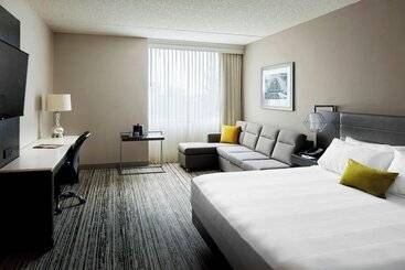 هتل Marriott Cincinnati Airport