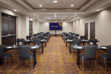 هتل Marriott Savannah Riverfront