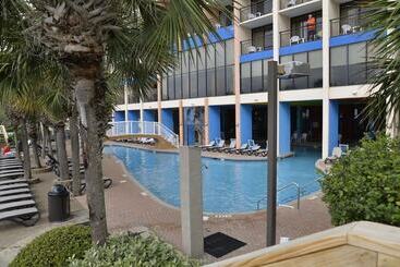 هتل Monterey Bay Suites