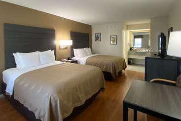 هتل Quality Inn Branson  Hwy 76 Central