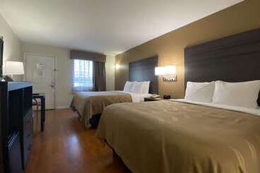 هتل Quality Inn Branson  Hwy 76 Central