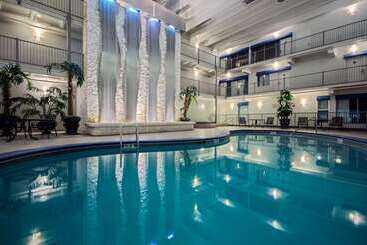 هتل Quality Inn Branson  Hwy 76 Central