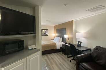 هتل Quality Inn Branson  Hwy 76 Central