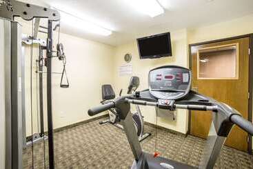 هتل Quality Inn & Suites Elko