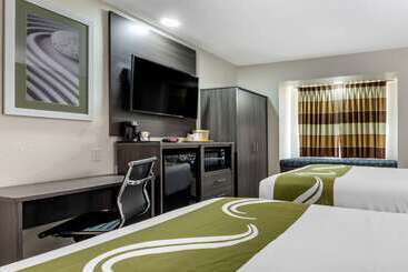 هتل Quality Inn & Suites Longview I20