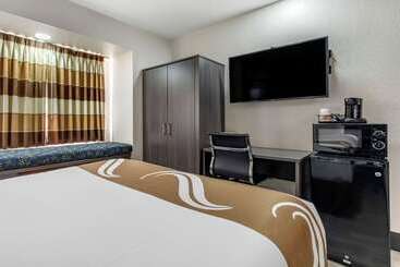 هتل Quality Inn & Suites Longview I20
