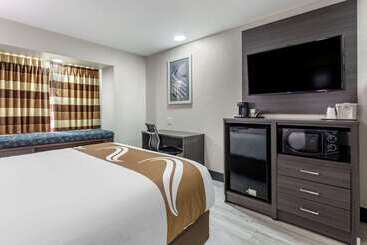 هتل Quality Inn & Suites Longview I20