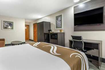 هتل Quality Inn & Suites Longview I20