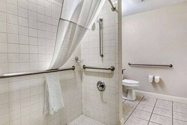 هتل Quality Inn & Suites Longview I20