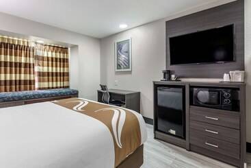 هتل Quality Inn & Suites Longview I20