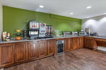 هتل Quality Inn & Suites Longview I20