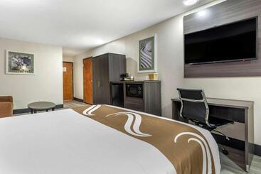 هتل Quality Inn & Suites Longview I20
