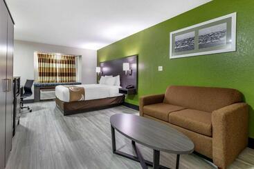 هتل Quality Inn & Suites Longview I20