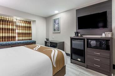 هتل Quality Inn & Suites Longview I20