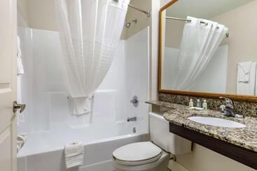 هتل Quality Inn & Suites Longview I20