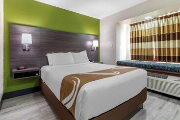 هتل Quality Inn & Suites Longview I20