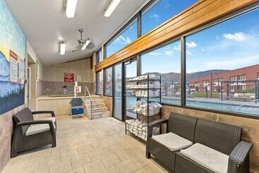 هتل Ramada By Wyndham Cedar City