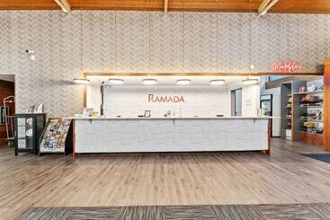 هتل Ramada By Wyndham Cedar City