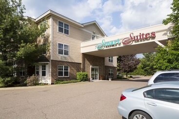 Smart Suites, Ascend Hotel Collection