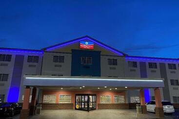 هتل Best Western Louisville Airport Expo