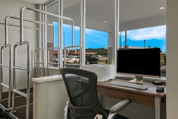 Surestay Plus Hotel By Best Western Sevierville