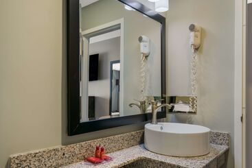Surestay Plus Hotel By Best Western Sevierville
