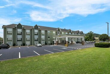 Surestay Plus Hotel By Best Western Sevierville