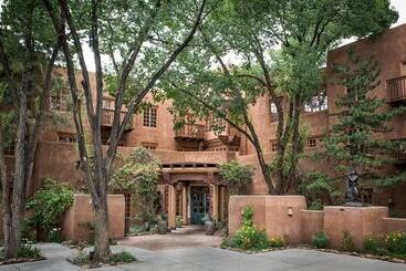 هتل The Hacienda & Spa