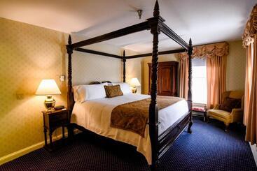 هتل The Inn At Saratoga