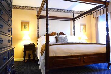 هتل The Inn At Saratoga