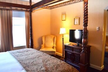 هتل The Inn At Saratoga
