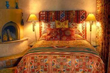 هتل The Inn Of The Five Graces