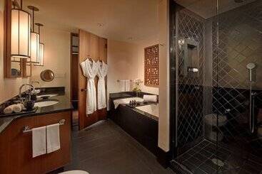 هتل The Setai, Miami Beach