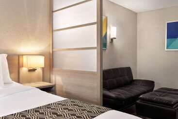 Microtel Inn & Suites By Wyndham Florence/cincinnati Airpo
