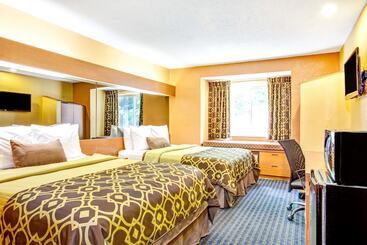 Microtel Inn & Suites Newport News