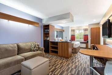 Microtel Inn & Suites By Wyndham Philadelphia Airport