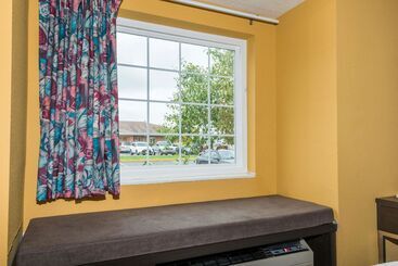 Microtel Inn & Suites By Wyndham Riverside