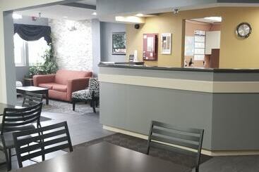 Microtel Inn & Suites By Wyndham Riverside